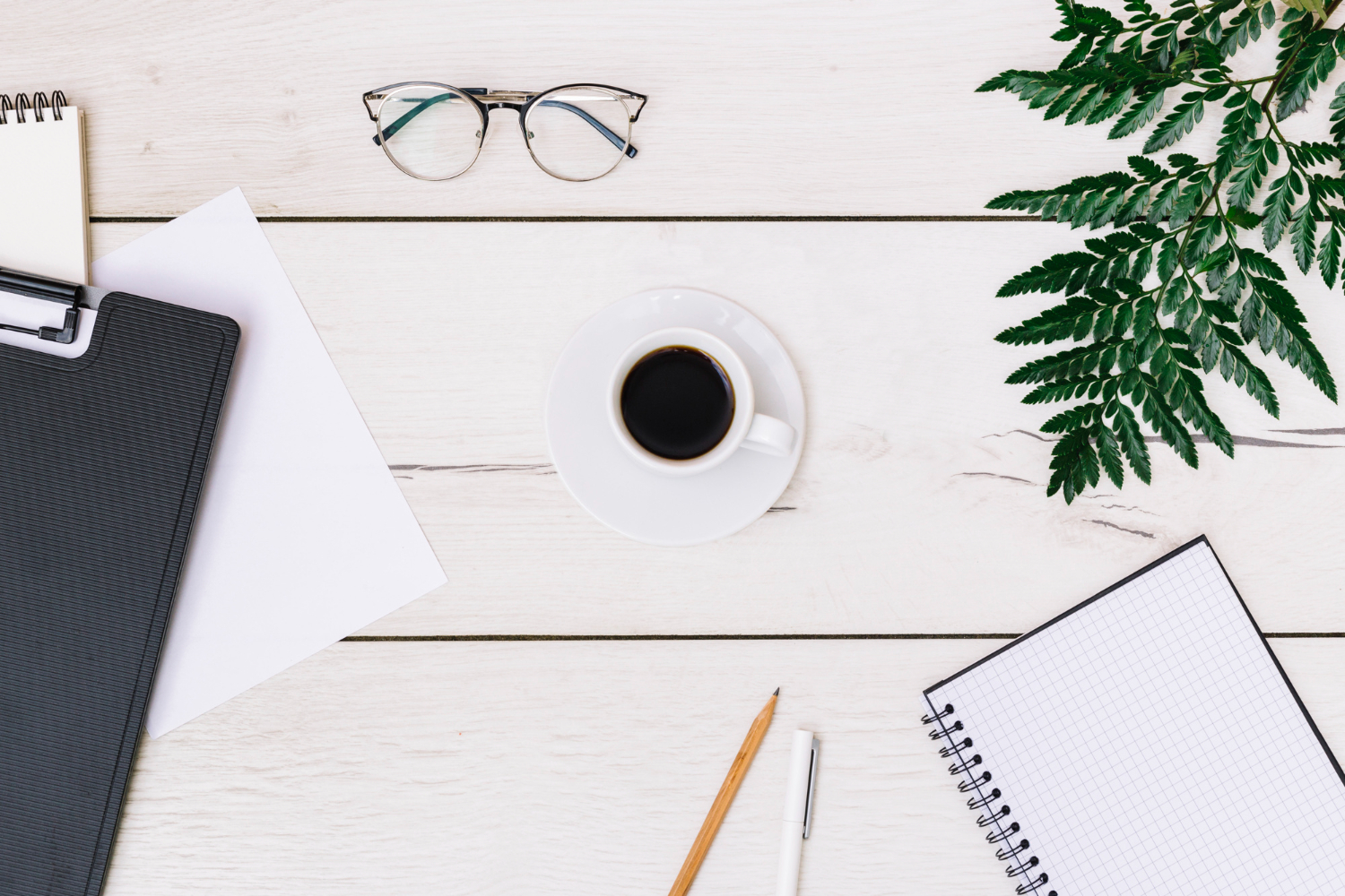 Diagnóstico SINCAOS - Es una auditoría estratégica que nos permite entender cómo está funcionando tu negocio ahora mismo. Analizamos estructura, procesos, tareas, prioridades, herramientas y dinámicas de equipo para detectar bloqueos, desajustes y oportunidades de mejora. - Sincaos Lab - 3